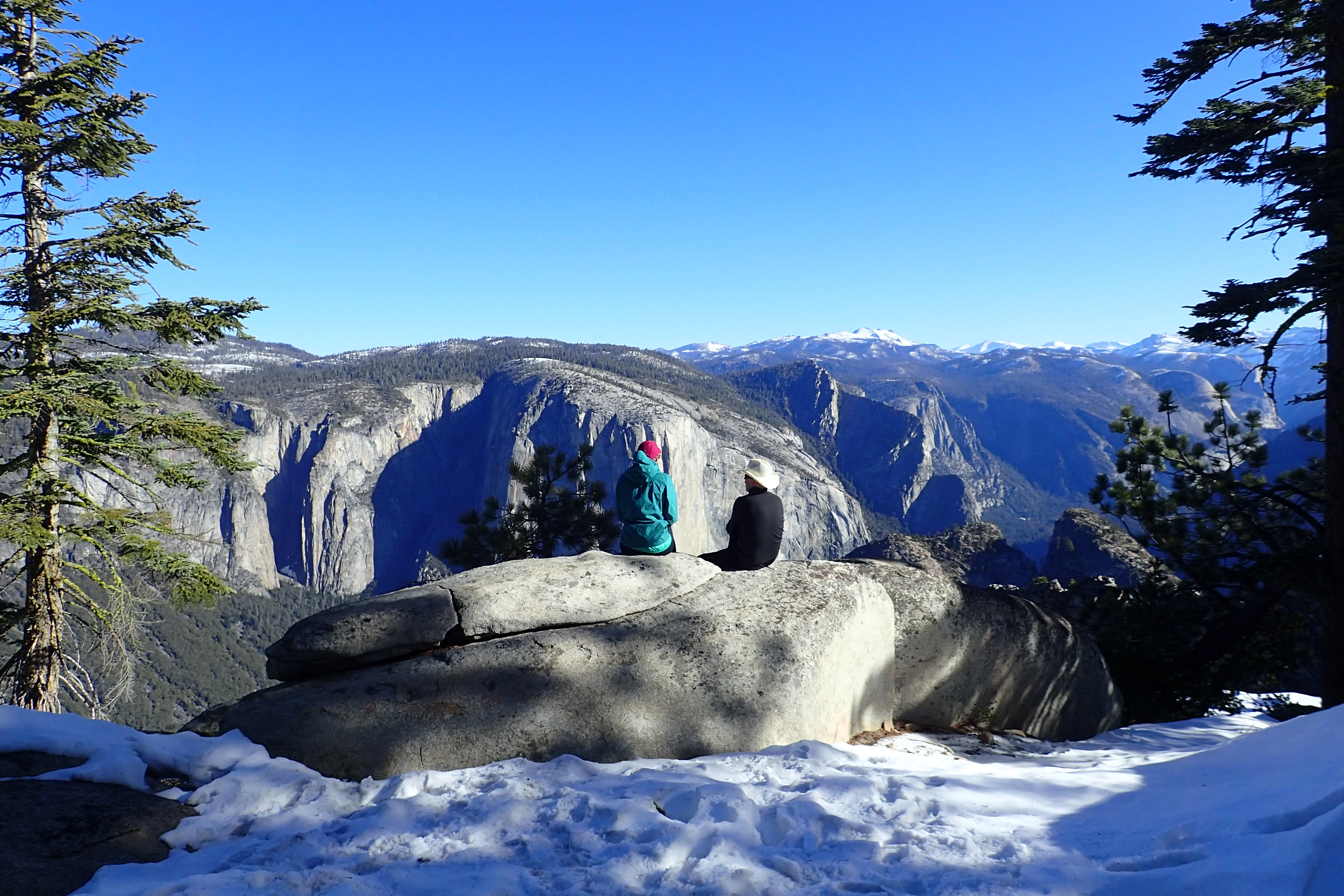 Snowshoeing Yosemite: Valley Overlook - Image 27