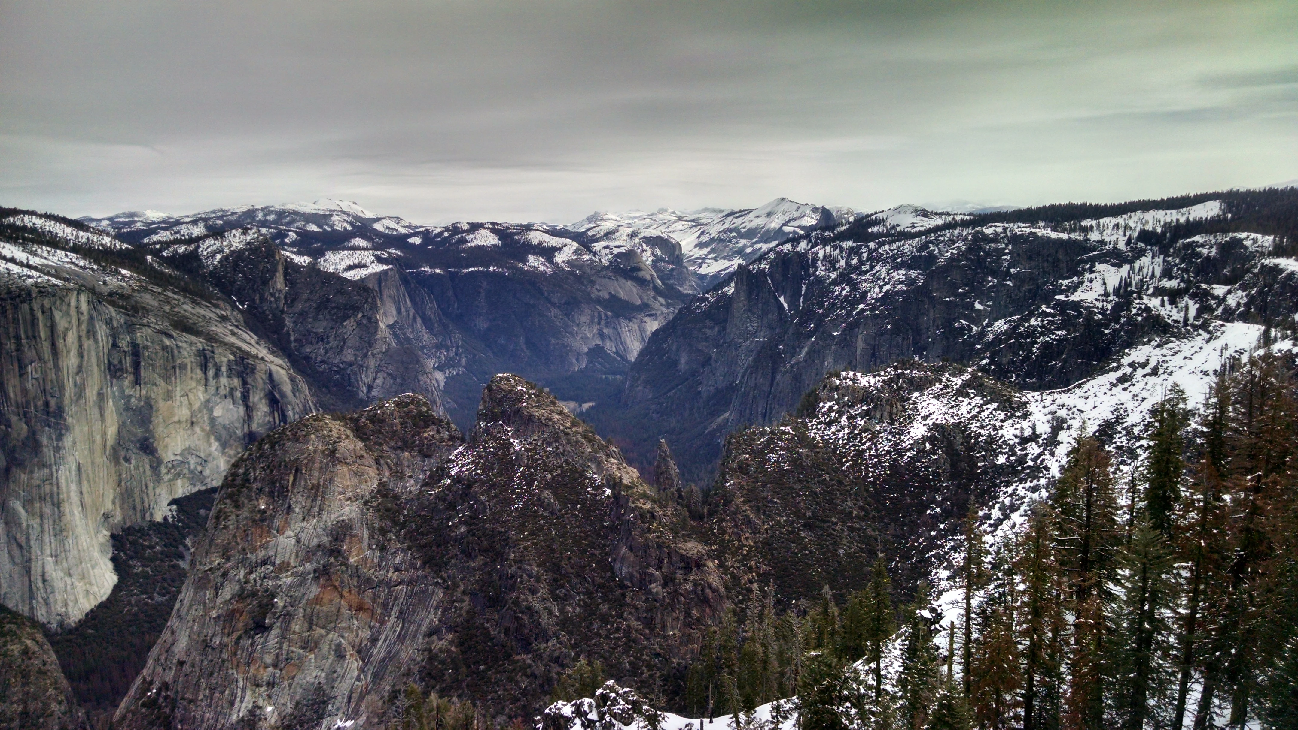 Snowshoeing Yosemite: Valley Overlook - Image 42