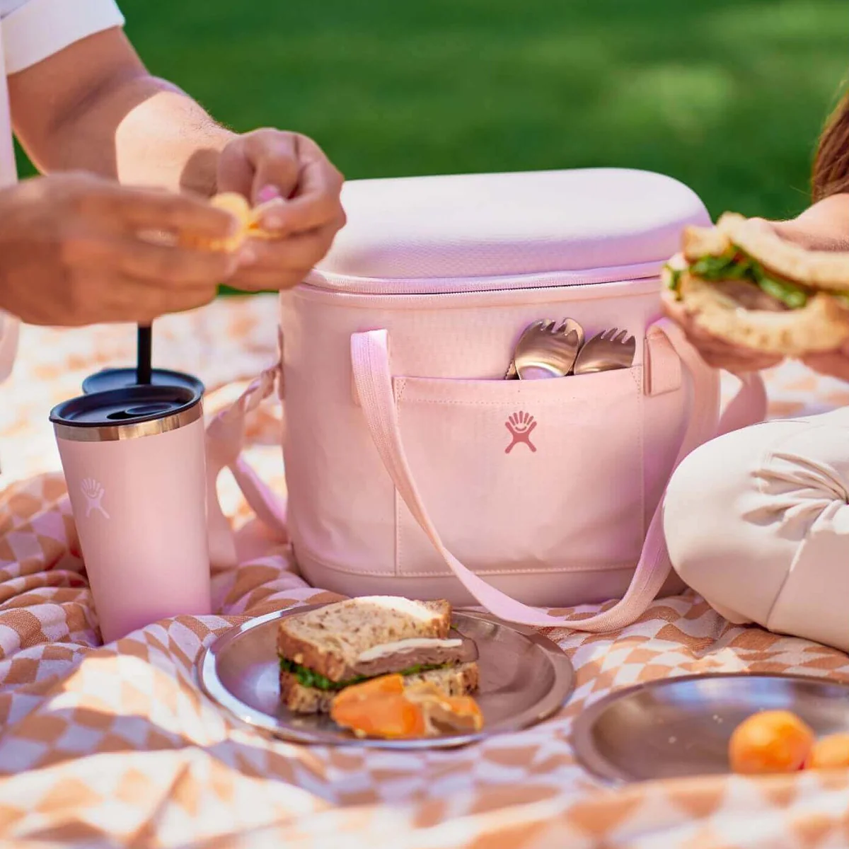 20 L Carry Out Soft Cooler - Image 9