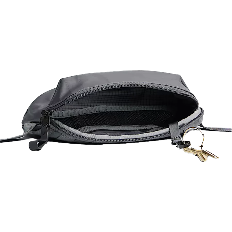 Base Camp Voyager Pro Travel Pouch - Image 3