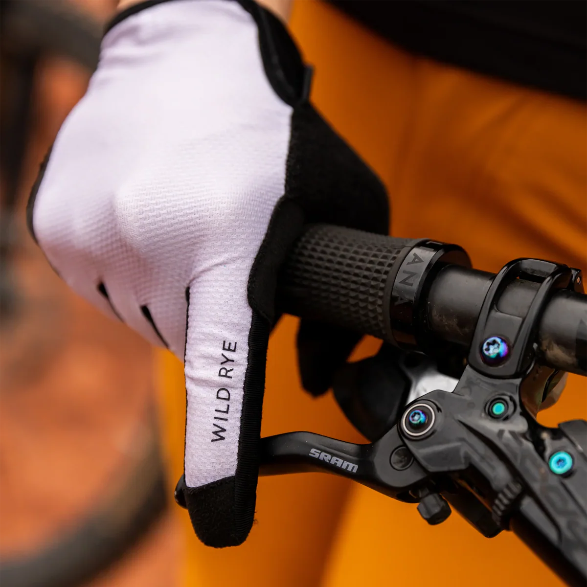 Women's Galena Gel Gloves - Image 3