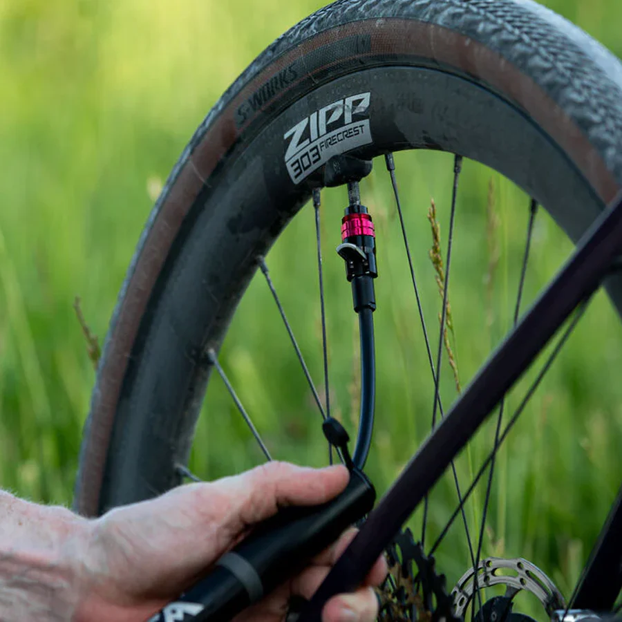 Gravelero Mini Pump with Mount - Image 4