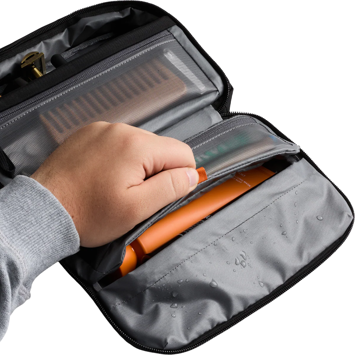 Hanging Toiletry Kit - Image 6