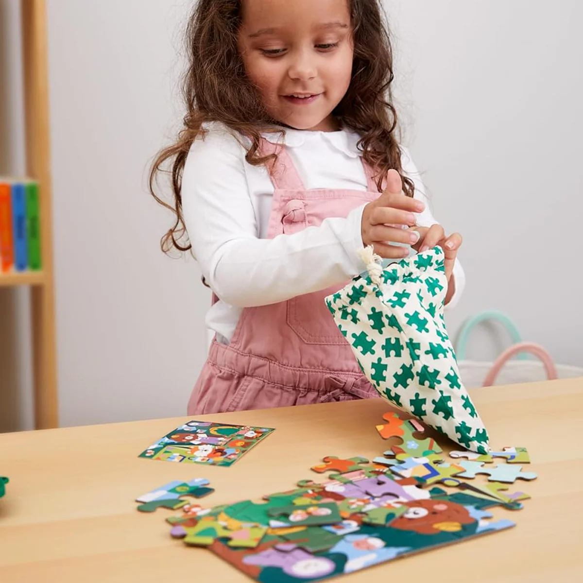 Mudpuppy Happy Campers 36 Piece Puzzle to Go - Image 2