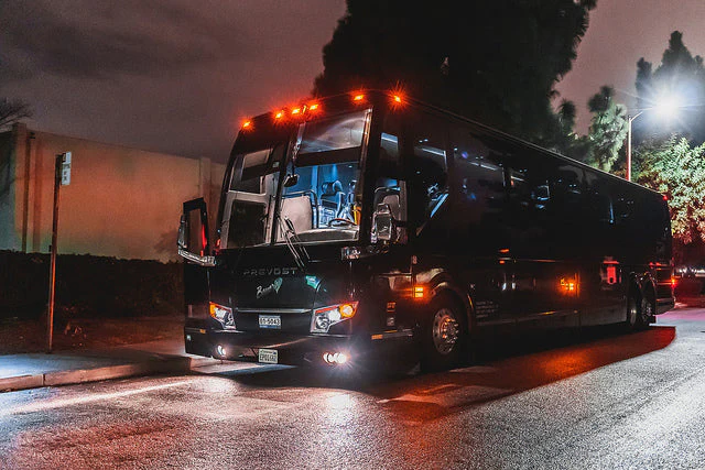 Palisades Tahoe Ski Bus - Image 6