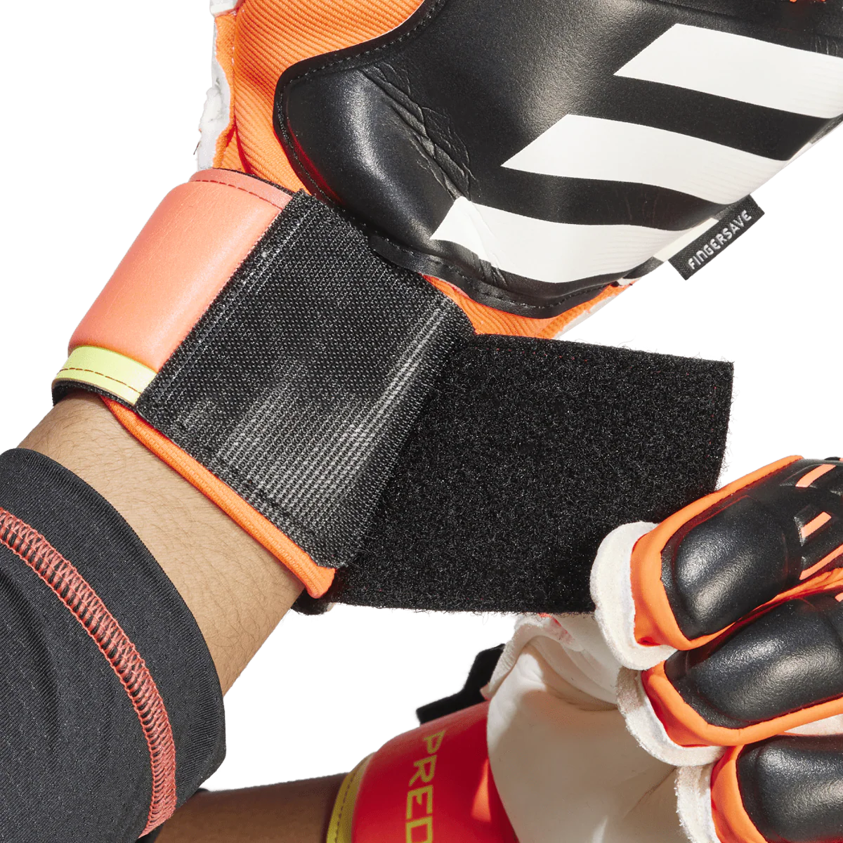 Predator Match Fingersave  Glove - Image 5