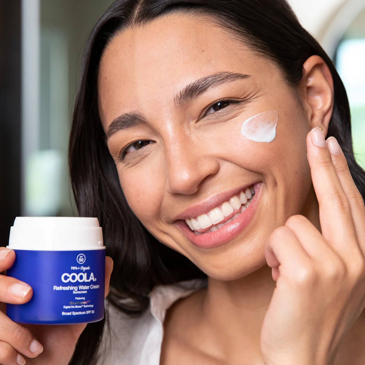 Refreshing Water Cream Organic Face Sunscreen SPF 50 - Image 2