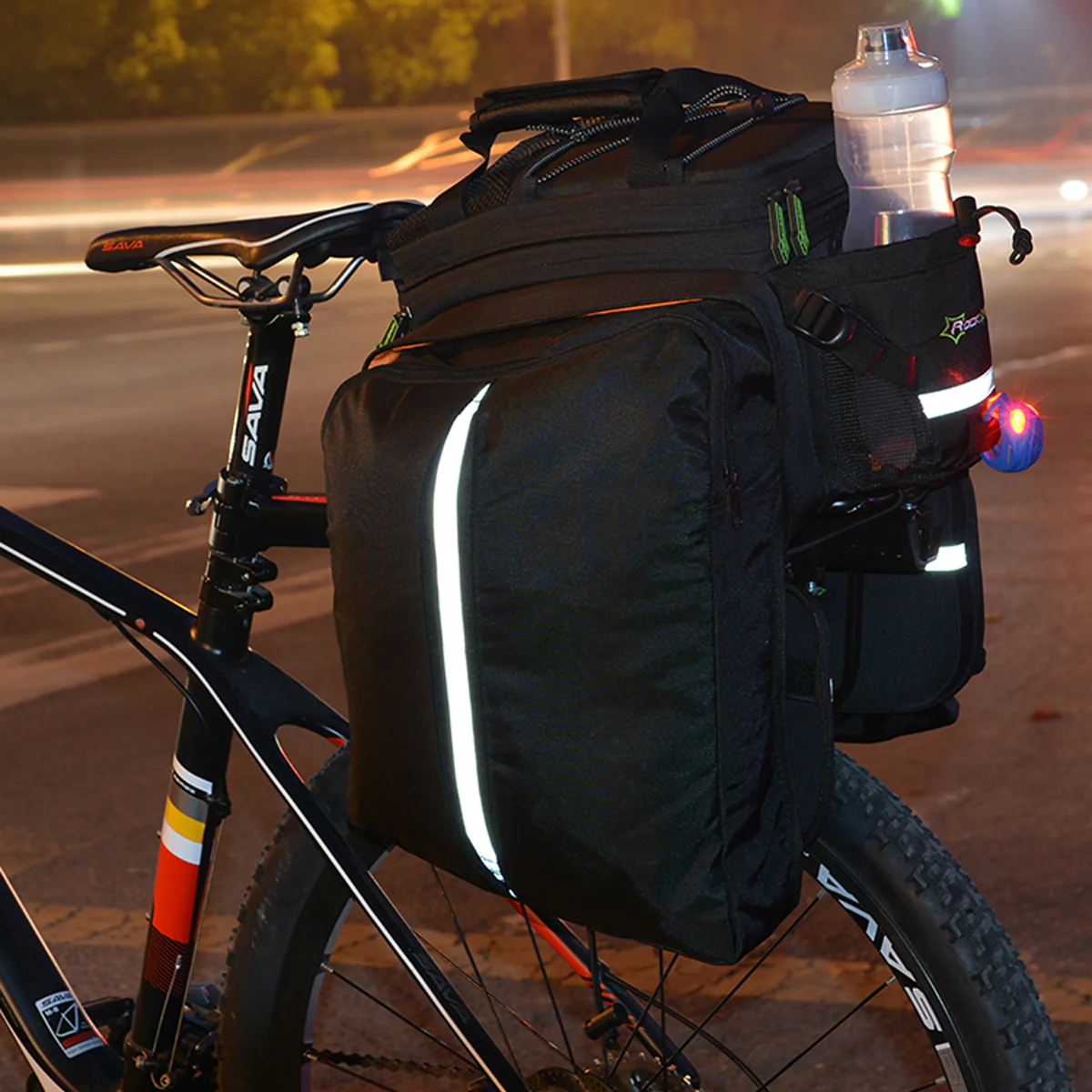 ROCKBROS All-in-one Rack Bag - Image 4
