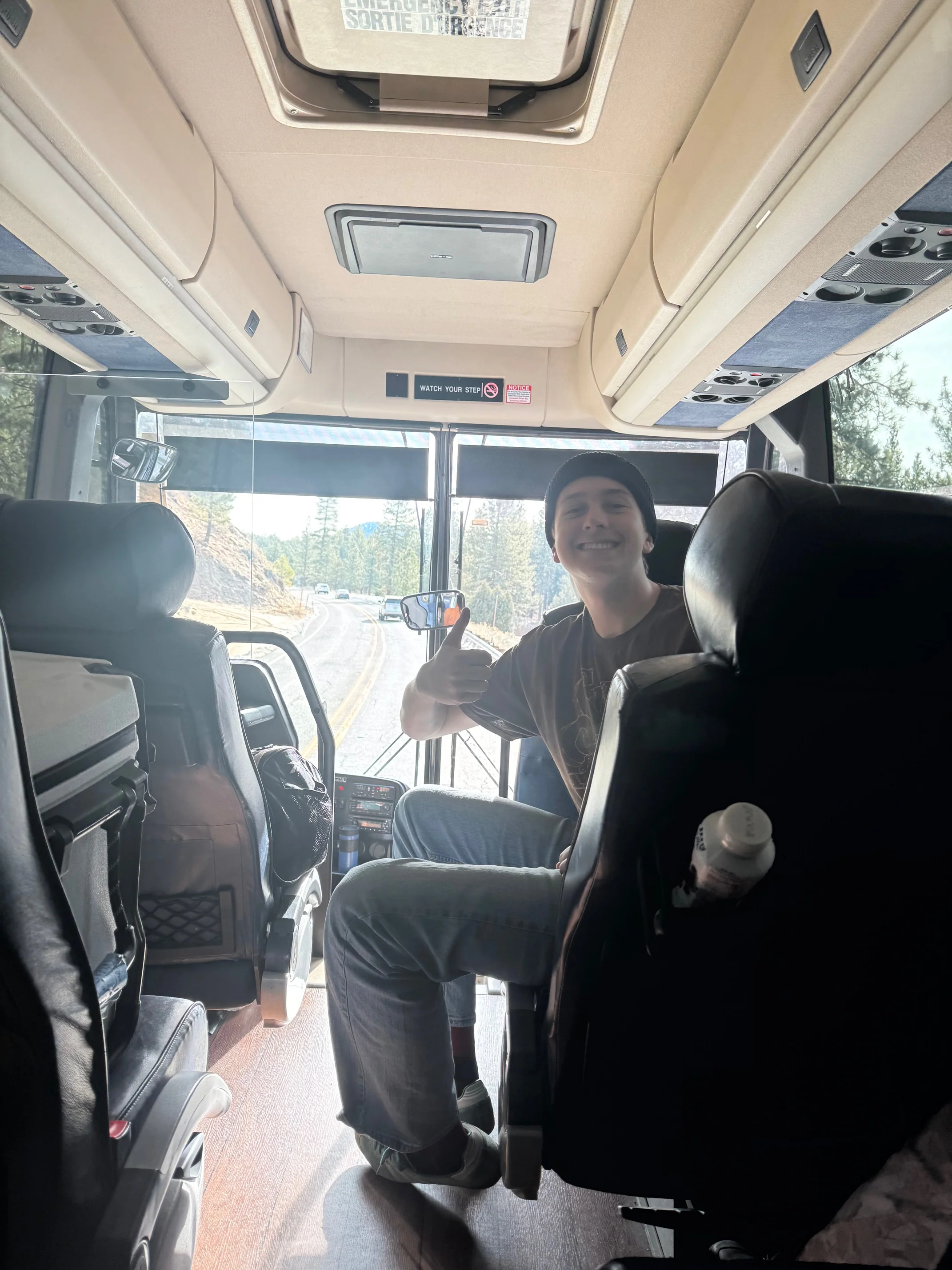 Snow Summit Ski Bus - Image 11